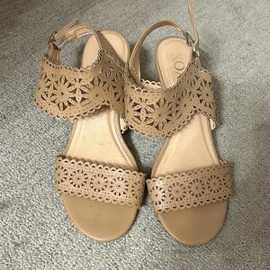 Tan Lacy Wedges Size 7